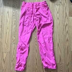 lululemon dance studio pant - sonic pink size 8
